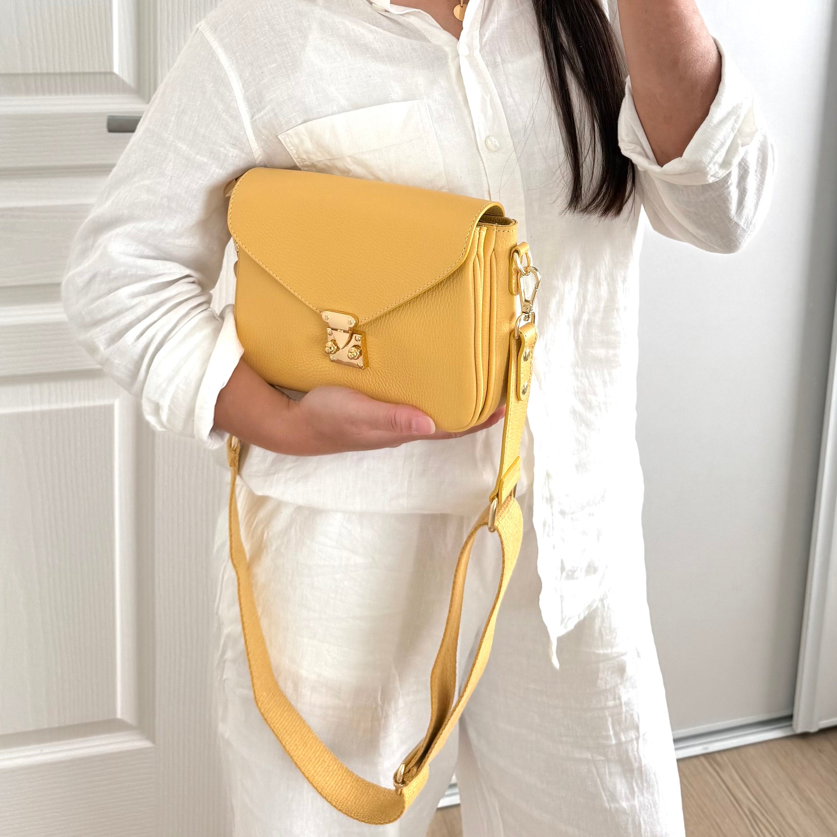 Sac à bandoulière jaune en cuir type cartable made in Italy - Fiorella