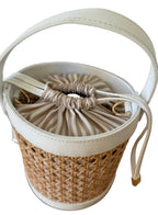 Sac seau en cuir blanc et cannage made in Italy