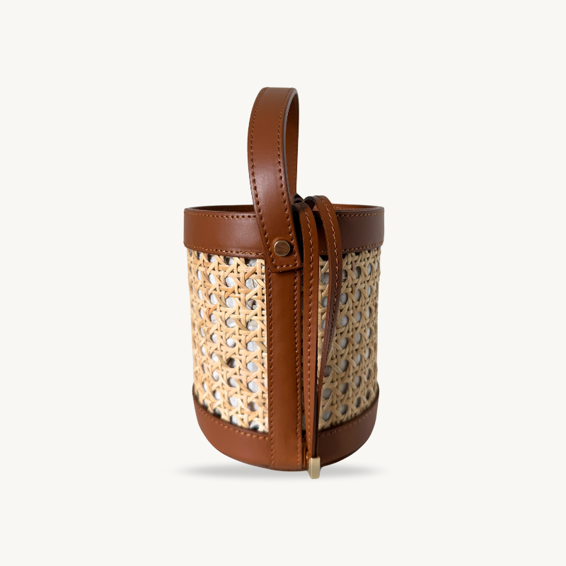 sac à bandoulière et seau en cuir camel et cannage made in Italy - Fiorella