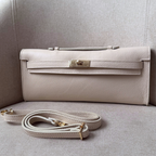 Pochette ivoire en cuir et boucle dorée made in Italy - Fiorella