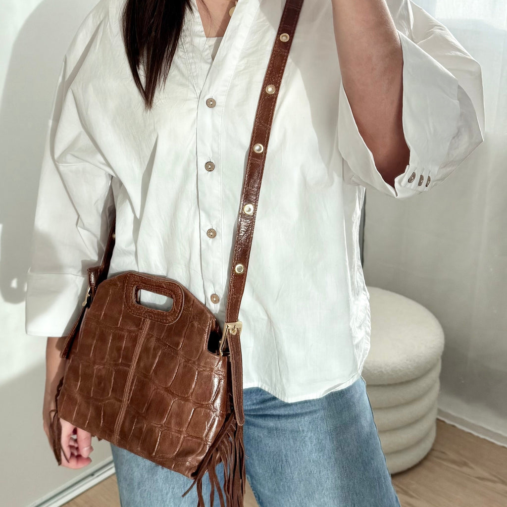 Sac à bandoulière marron à franges aspect crocodile en cuir made in Italy - Fiorella