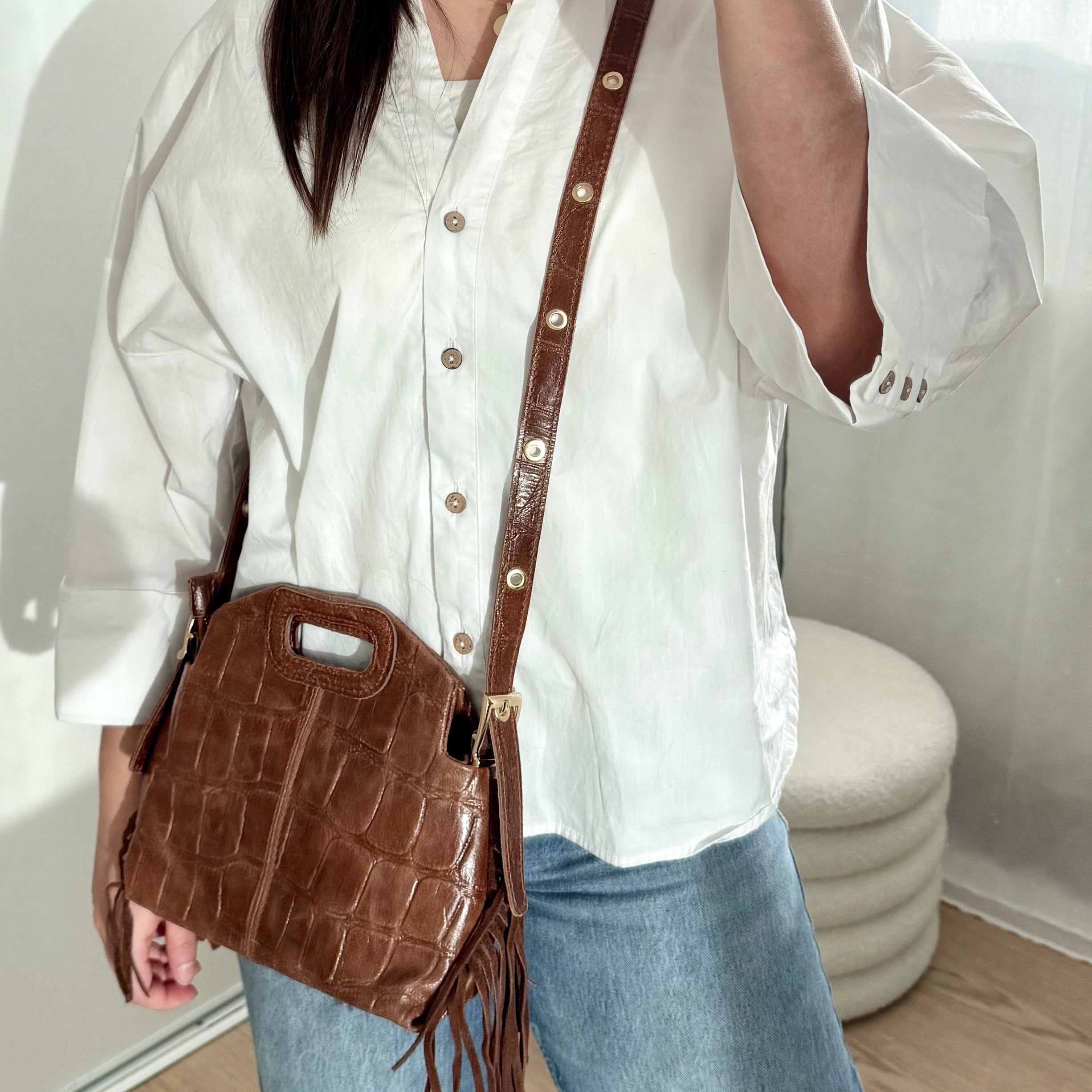 Sac à bandoulière marron à franges aspect crocodile en cuir made in Italy - Fiorella