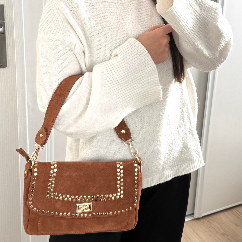 Sac à bandoulière camel en daim et studs dorés made in Italy - Fiorella