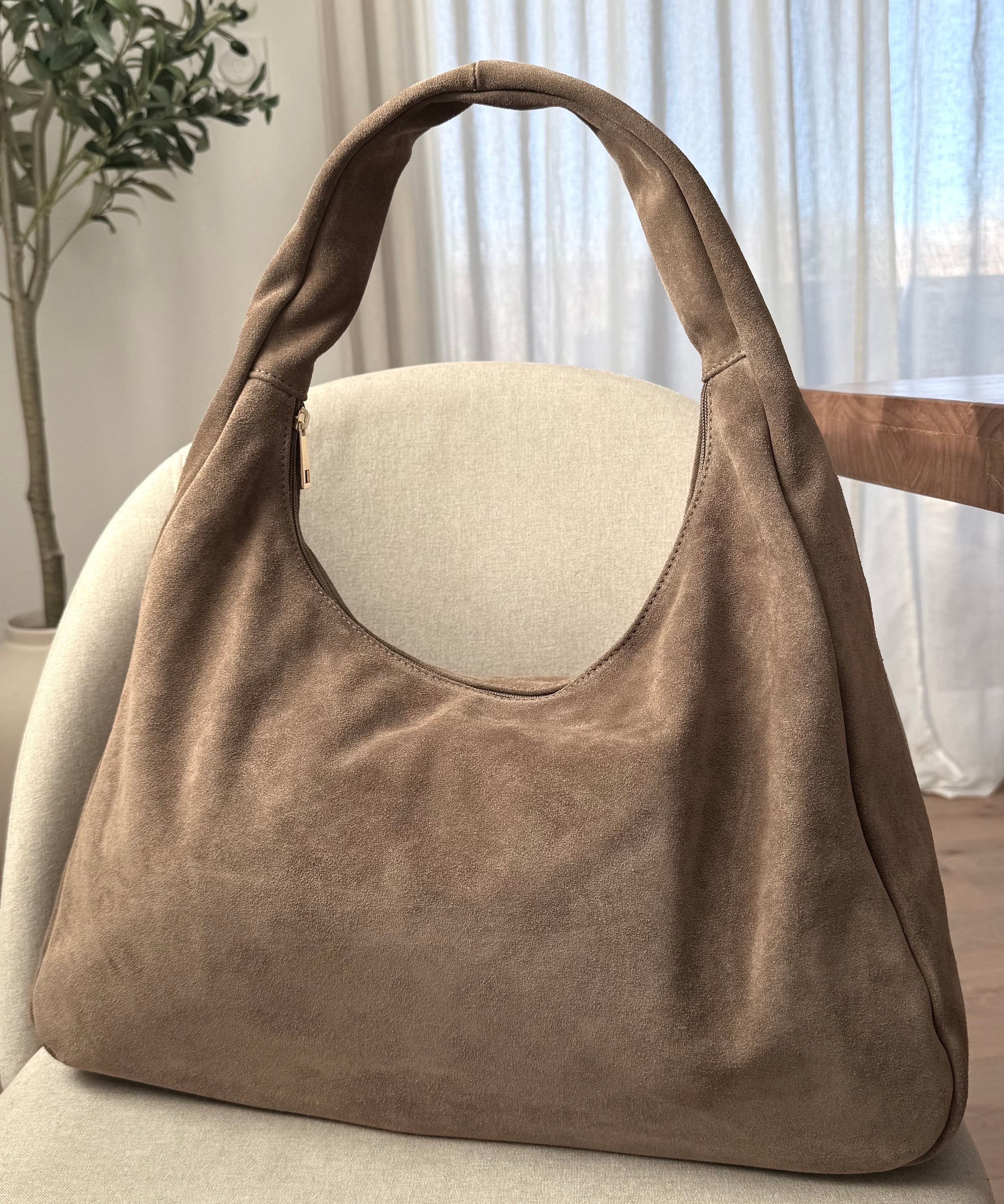 Sac hobo taupe en daim made in Italy - Fiorella