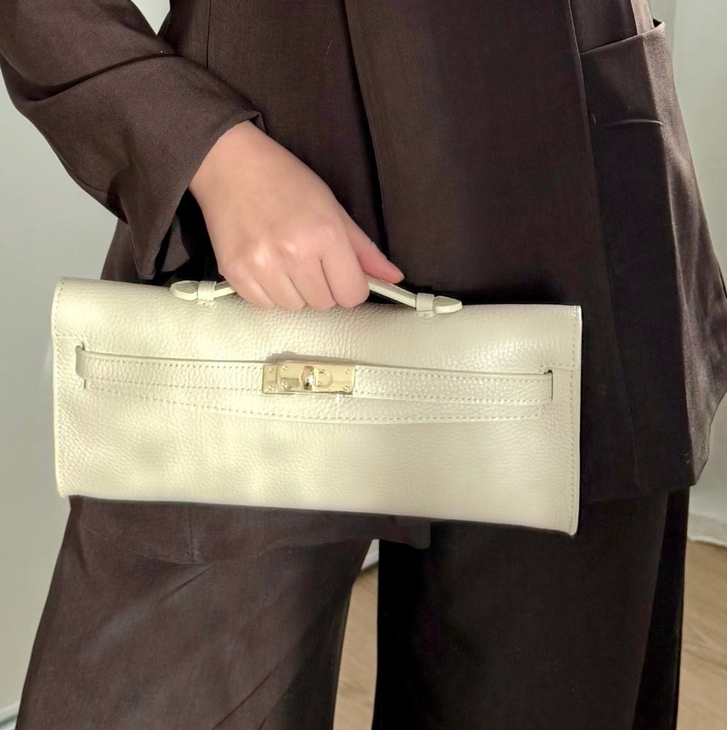 Pochette ivoire en cuir et boucle dorée made in Italy - Fiorella