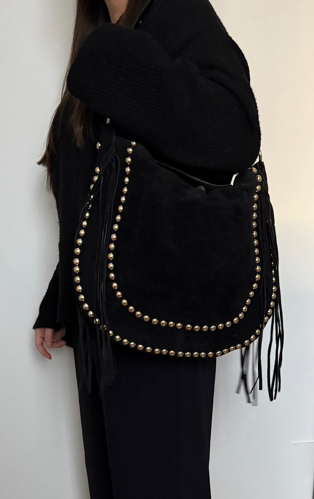 sac épaule noir en daim à franges et clous dorés made in italy - Fiorella